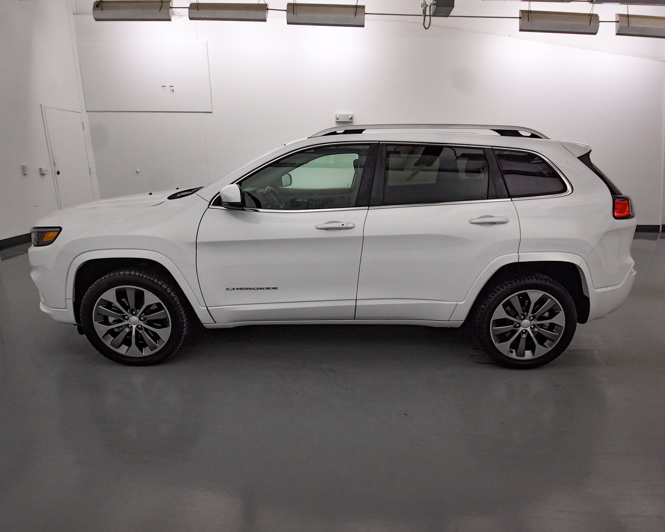 Certified Pre Owned 2019 Jeep Cherokee Overland Sport Utility In Blair