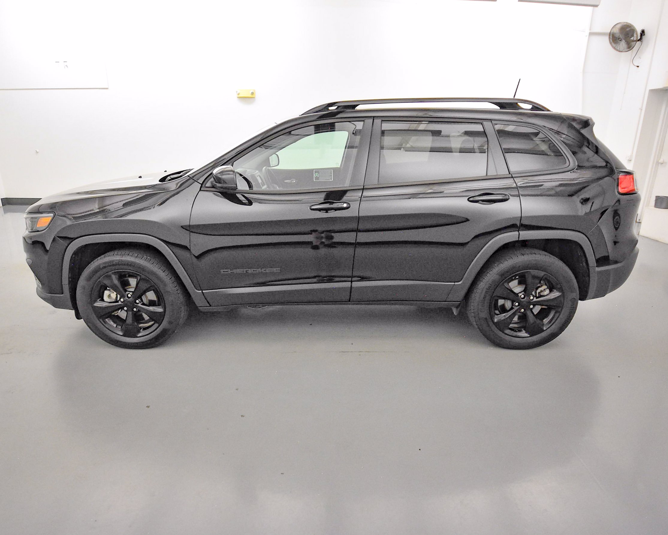 Pre Owned 2019 Jeep Cherokee Altitude 4wd