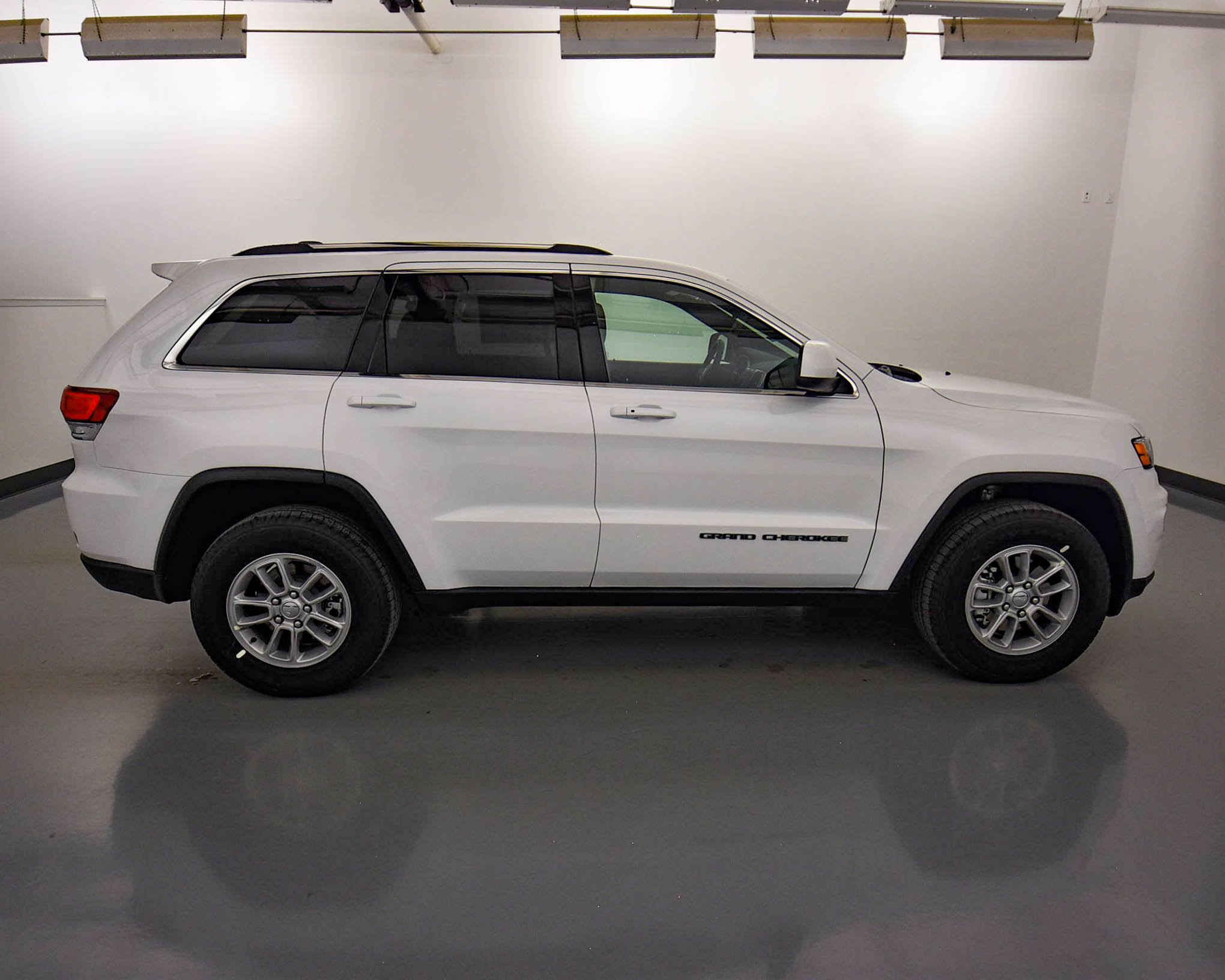 New 2020 Jeep Grand Cherokee Laredo E 4×4 Sport Utility