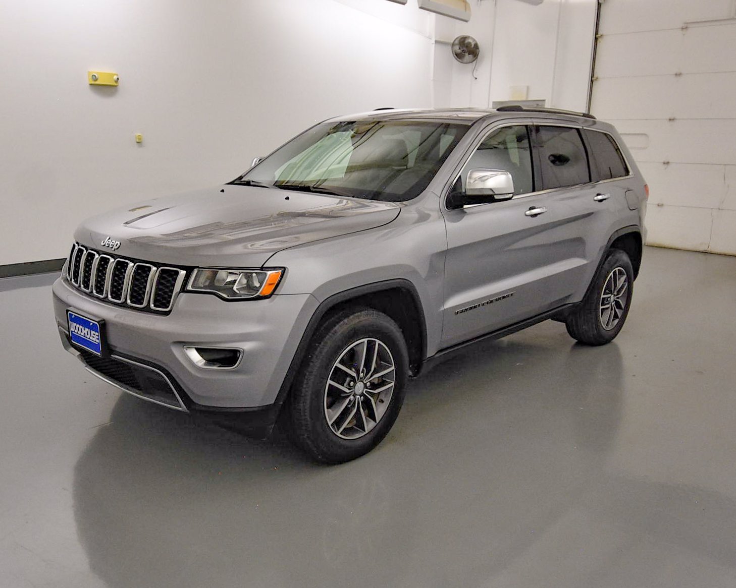 Pre Owned 2018 Jeep Grand Cherokee Limited 4wd