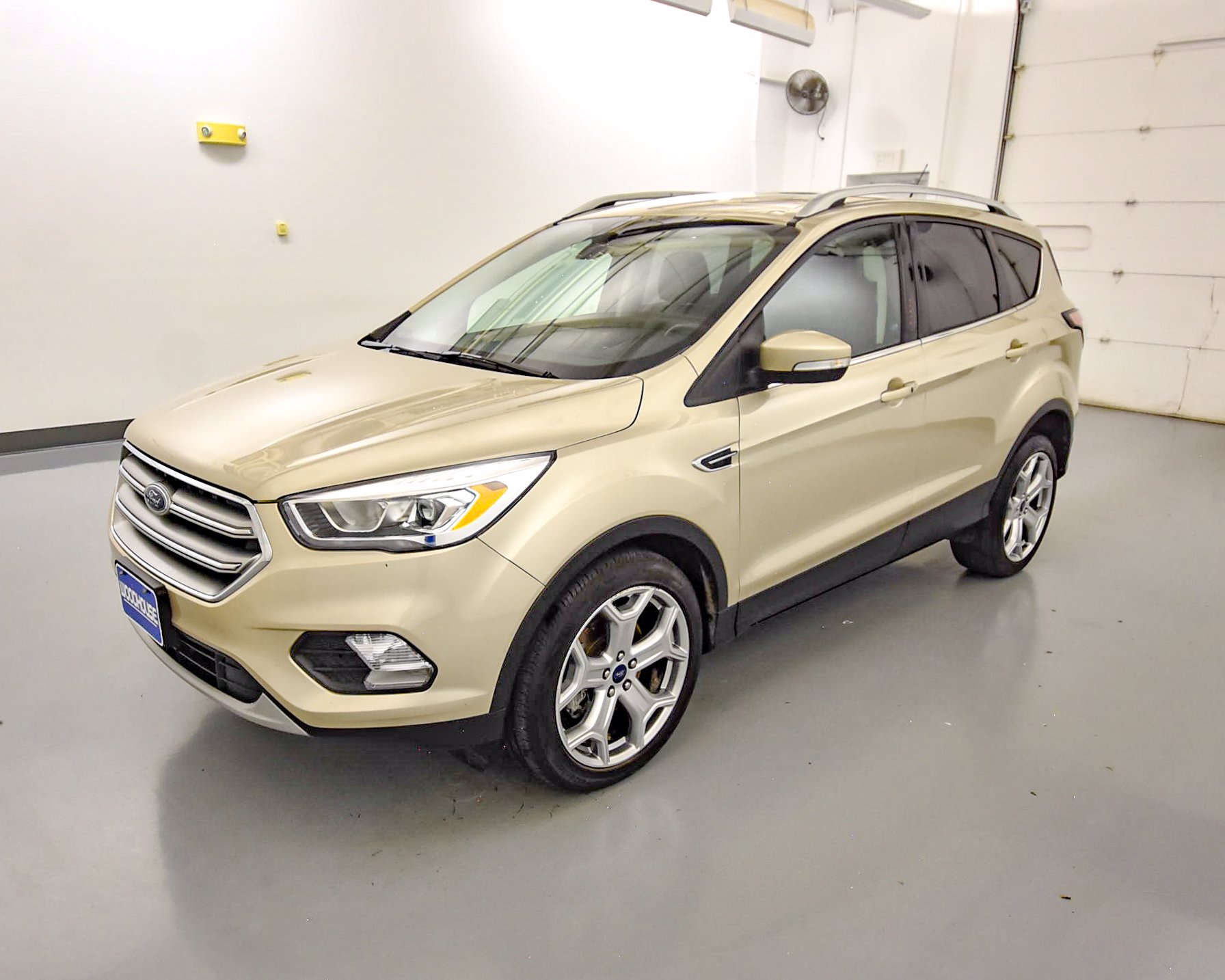 Pre-Owned 2017 Ford Escape Titanium With Navigation & 4WD