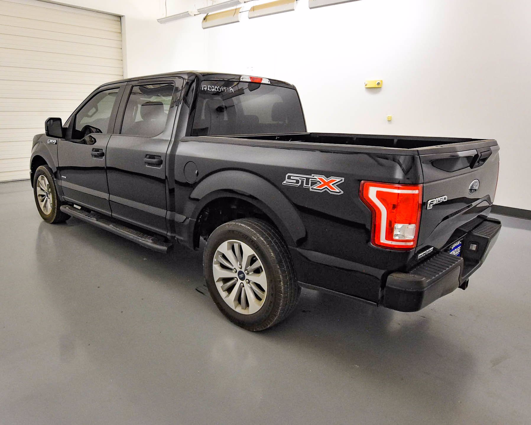 Pre-Owned 2017 Ford F-150 XL STX RWD Crew Cab Pickup