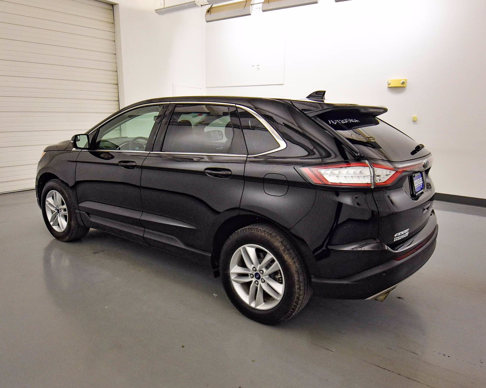 Pre-Owned 2018 Ford Edge SEL AWD