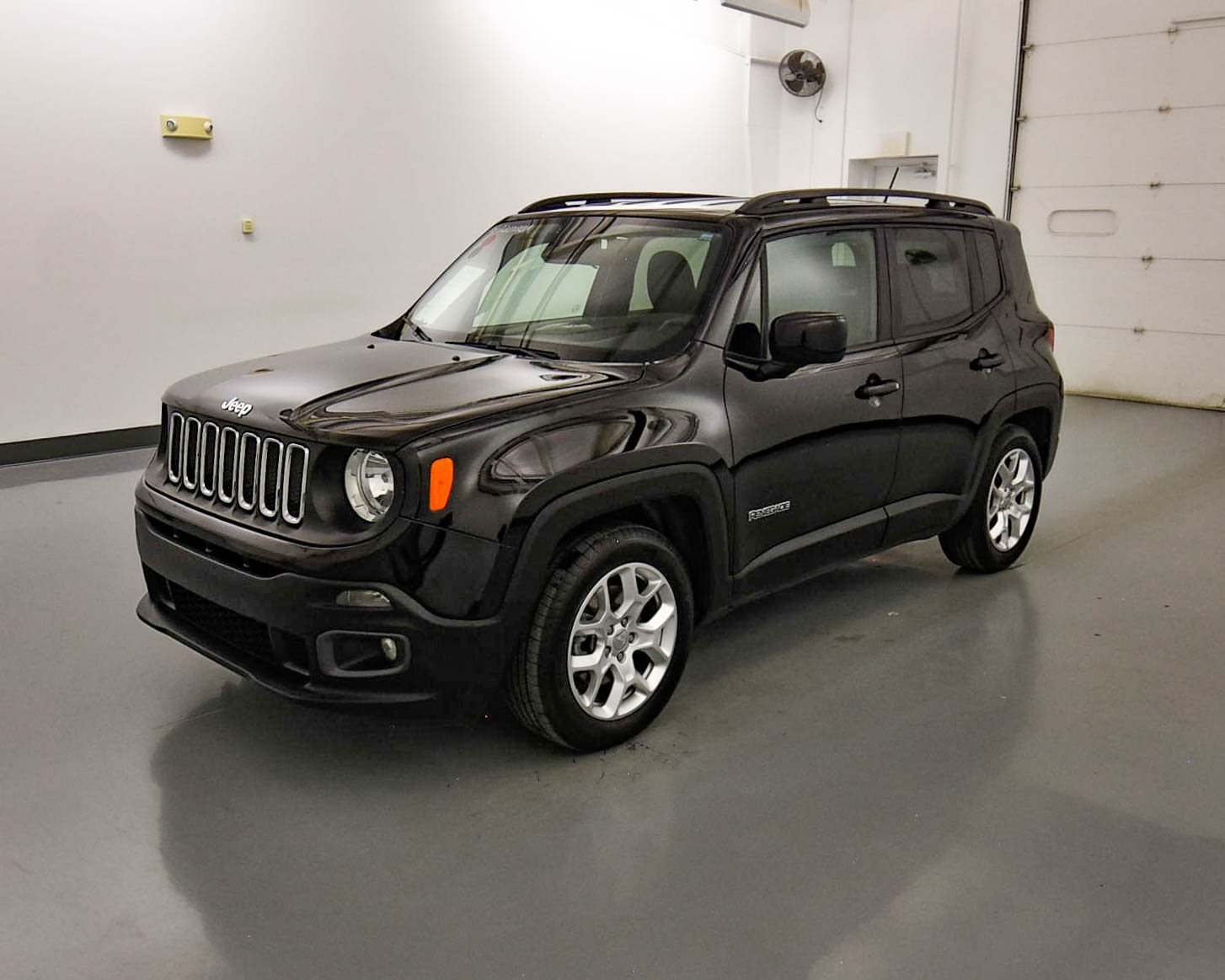 Pre-Owned 2016 Jeep Renegade Latitude Sport Utility in Blair #D200130A ...